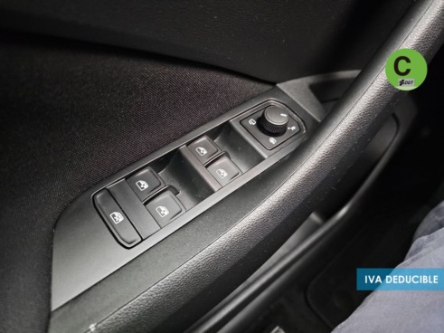 4e2a8173-ea17-0efe-d210-9a74964358bd_original Skoda Kamiq 1.0 TSI Selection DSG 85 kW (115 CV) - 32