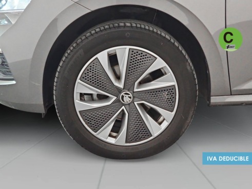 bb9ae7e5-b06c-52b9-15d0-8d1daf5270a7_original Skoda Kamiq 1.0 TSI Selection DSG 85 kW (115 CV) - 33