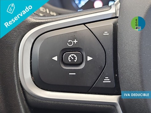 f0217dc2-1927-5d2e-7a30-49f41002dfa9_original Volvo V60 B4 D Momentum Pro Auto 145 kW (197 CV) - 24