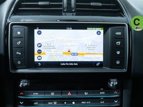 6f4c9d20-54ae-c780-243c-183f3cfb2b49_original Jaguar F-Pace 2.0L i4D Prestige AWD Auto 177 kW (240 CV) - 24