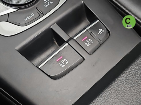 ef6a7a6e-771c-febd-3a27-aac9b0d3c902_original Audi A3 1.6 TDI design edition 85 kW (116 CV) - 29