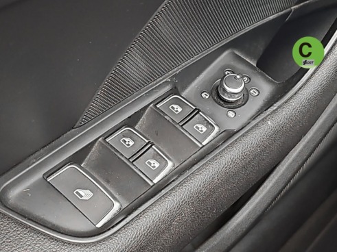 8a402402-f988-dbb1-453a-1ce32354c39d_original Audi A3 1.6 TDI design edition 85 kW (116 CV) - 31